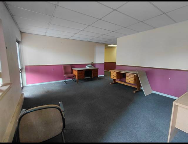101M² OFFICE TO LET IN OLIVEDALE